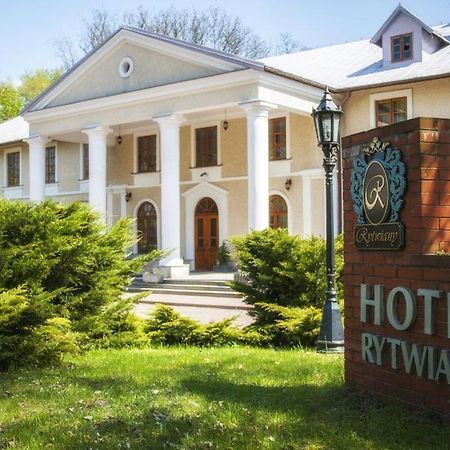 Hotel Rytwiany Palac Екстер'єр фото