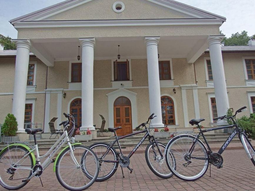 Hotel Rytwiany Palac Екстер'єр фото
