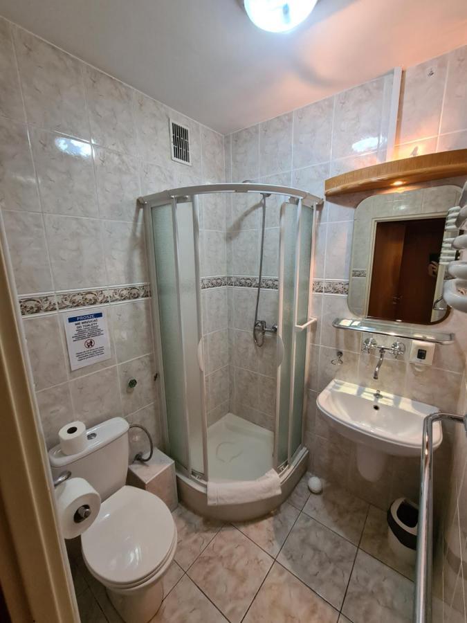 Hotel Rytwiany Palac Екстер'єр фото