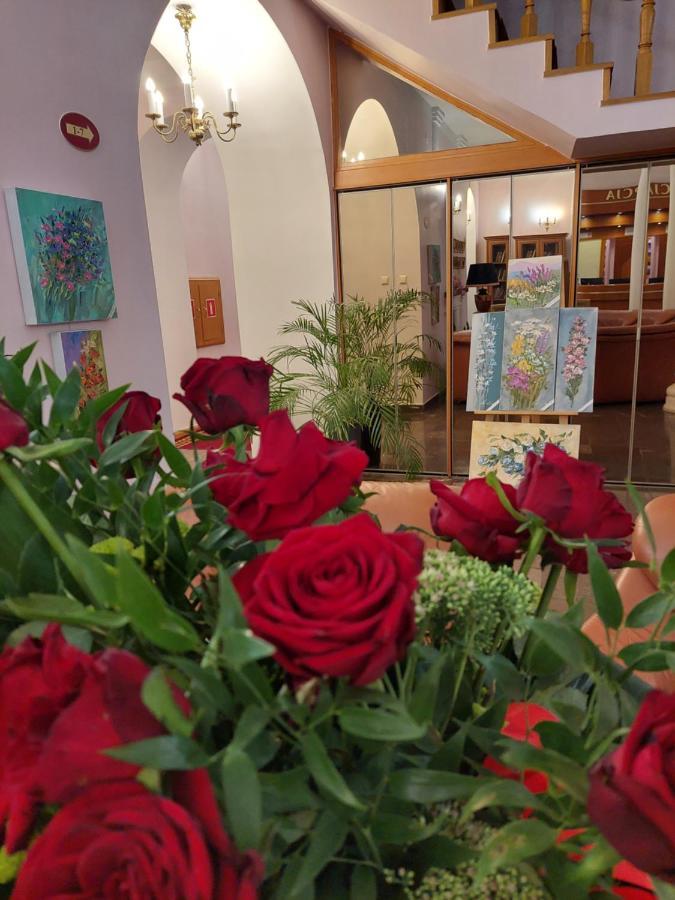 Hotel Rytwiany Palac Екстер'єр фото